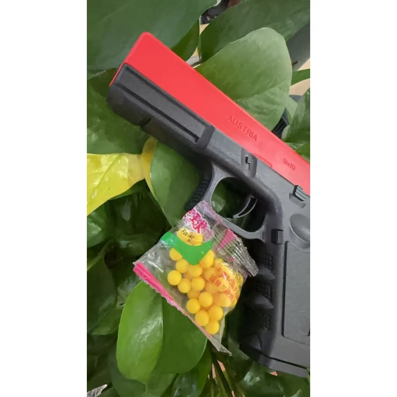 Игрушечный пистолет G17 с мягкими пулями из пены, реалистичный бластер для веселых игр на улице, подарок для мальчиков
Игрушечный пистолет G17 с мягкими пулями из пены, реалистичный бластер для веселых игр на улице, подарок для мальчиков