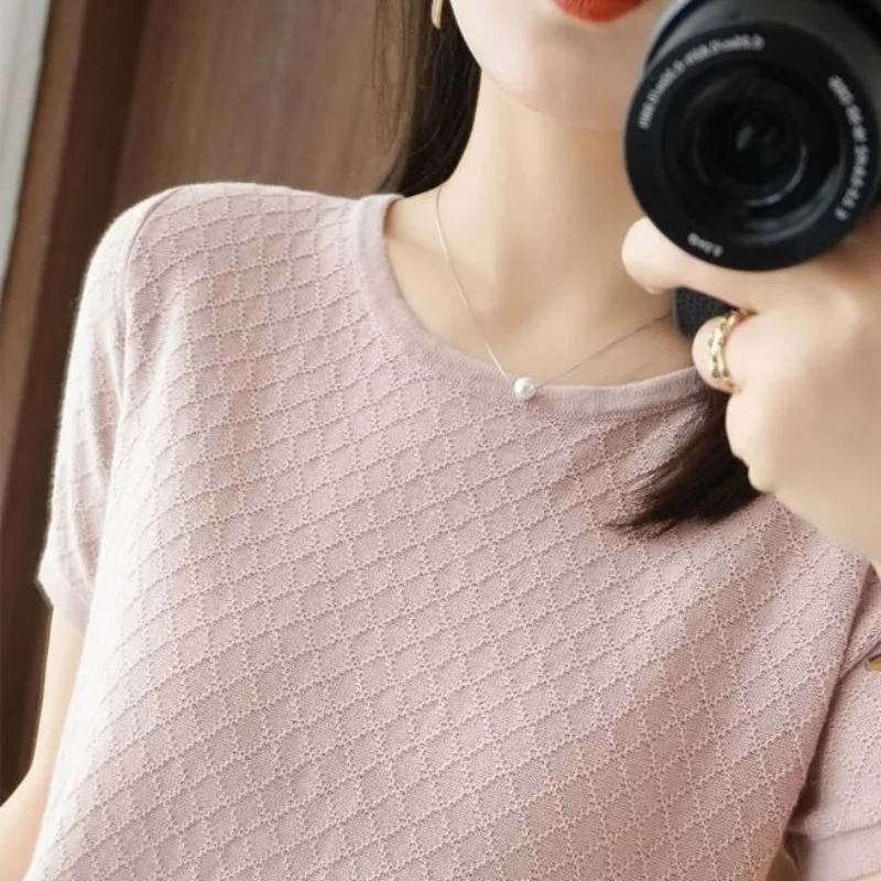 Summer New round Neck Solid Color Knitted Short Sleeve Women's T-Shirt Loose Large Size Cotton Linen Hollow Top Q324
Summer New round Neck Solid Color Knitted Short Sleeve Women's T-Shirt Loose Large Size Cotton Linen Hollow Top Q324