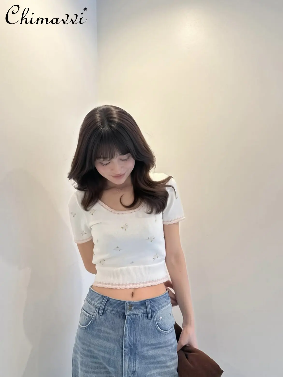 2026 Summer New Japanese Style Sweet Spicy Rose Knit Top Fashion Round Neck Short Sleeve Slim Fit Women's Pullover Tshirt
2026 Summer New Japanese Style Sweet Spicy Rose Knit Top Fashion Round Neck Short Sleeve Slim Fit Women's Pullover Tshirt