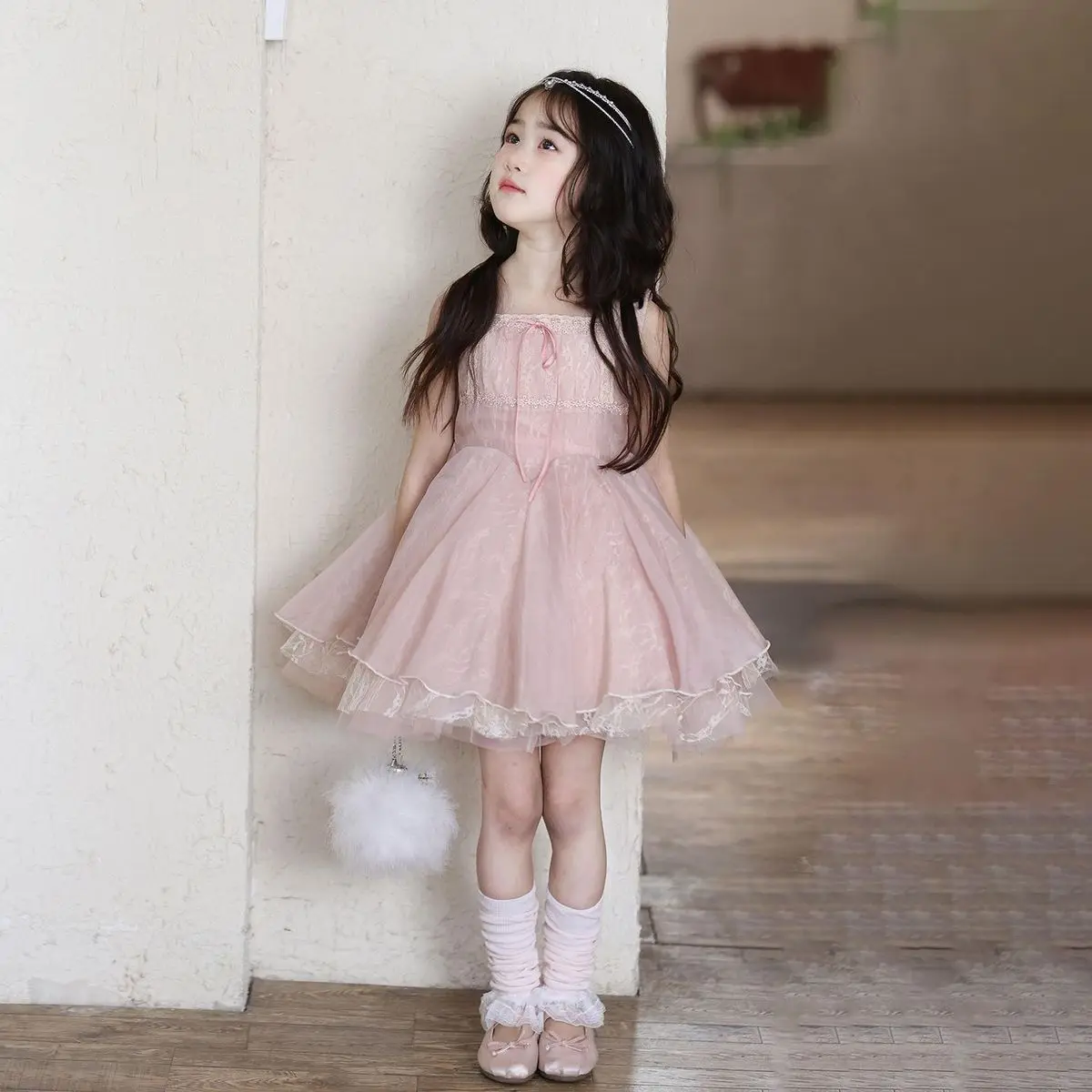 Girl's Summer Pink Mesh Princess Dress Sleeveless Lace Puff Skirt Children's Birthday Party Performance Dress
Girl's Summer Pink Mesh Princess Dress Sleeveless Lace Puff Skirt Children's Birthday Party Performance Dress