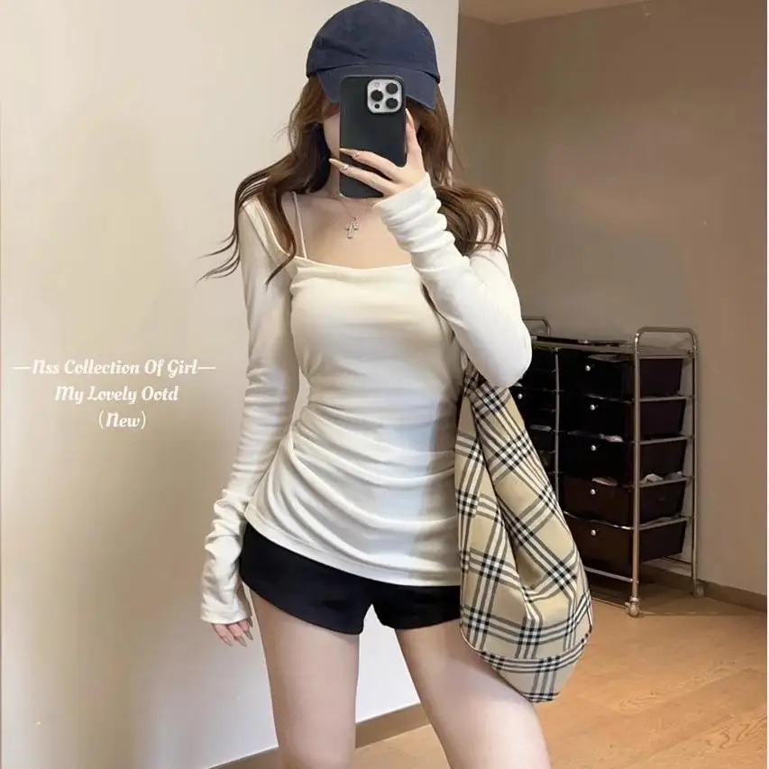 Long Sleeve T-Shirts Womens Gothic Harajuku Comfortable Oversized Y2K Lace Cotton Aesthetic Vintage Casual Slim Fit Autumn Tee
Long Sleeve T-Shirts Womens Gothic Harajuku Comfortable Oversized Y2K Lace Cotton Aesthetic Vintage Casual Slim Fit Autumn Tee