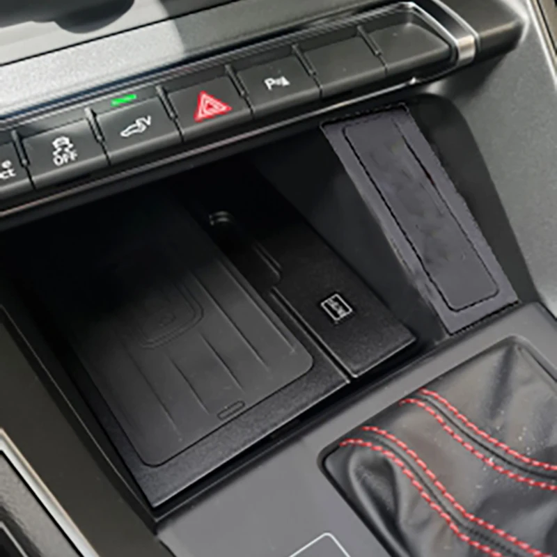 Для Audi Q3 SQ3 2019 2020 2021 2022 15 Вт Автомобильное беспроводное зарядное устройство для телефона быстрое зарядное устройство держатель для зарядки LHD 
Для Audi Q3 SQ3 2019 2020 2021 2022 15 Вт Автомобильное беспроводное зарядное устройство для телефона быстрое зарядное устройство держатель для зарядки LHD