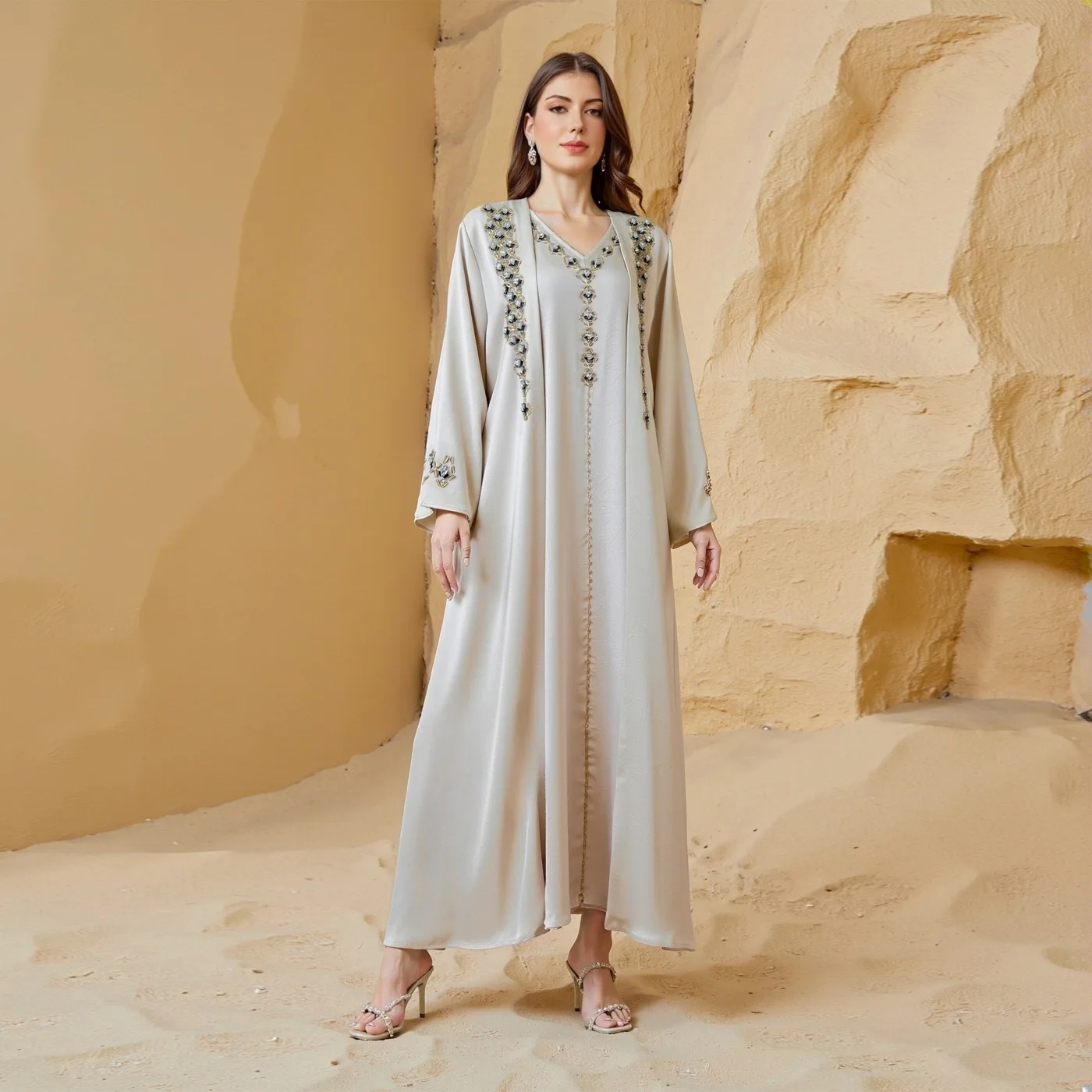 Женские платья Открытый костюм Абая Ид Мусульманский Джалабия Кардиган Халат Комплект из 2 предметов Вечеринка Рамадан Бриллианты Марокко Дубай Кафтан Vestidos
Женские платья Открытый костюм Абая Ид Мусульманский Джалабия Кардиган Халат Комплект из 2 предметов Вечеринка Рамадан Бриллианты Марокко Дубай Кафтан Vestidos