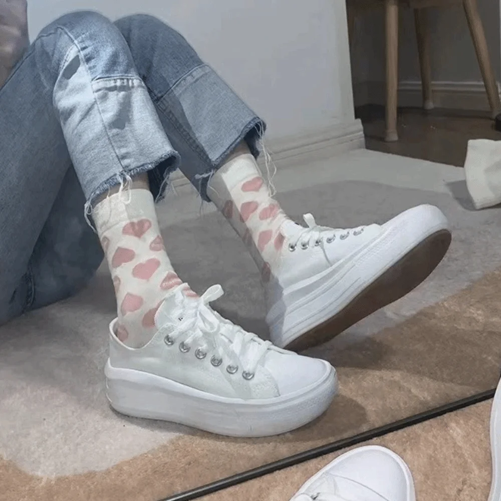 Korean Style Valentine's Day Love Mid-Tube Socks Sweet Warm Love Heart Socks Funny Women Socks Autumn Winter
Korean Style Valentine's Day Love Mid-Tube Socks Sweet Warm Love Heart Socks Funny Women Socks Autumn Winter