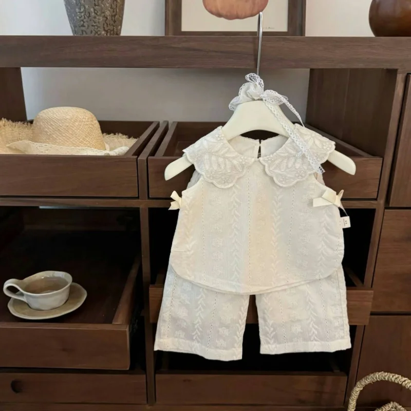 Girls2025Summer New Forest Style Lace Trim Collar Sleeveless Vest Baby Girl Loose Lantern Pants Set
Girls2025Summer New Forest Style Lace Trim Collar Sleeveless Vest Baby Girl Loose Lantern Pants Set