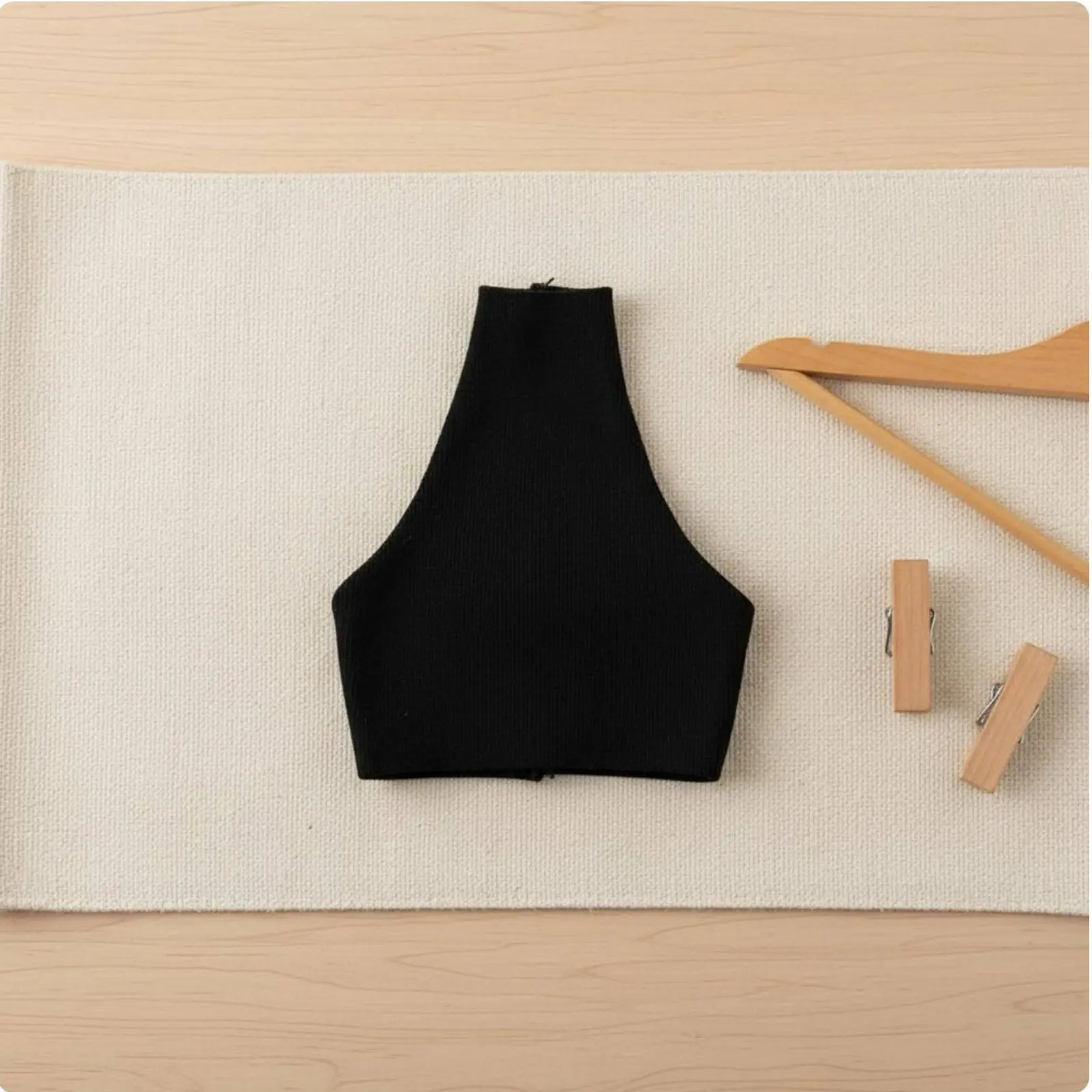 Backless Halter Top Stretchy Material High Neck Crop Top Action Figure Outfit Simple to Wear and Removable Miniature Fashion
Backless Halter Top Stretchy Material High Neck Crop Top Action Figure Outfit Simple to Wear and Removable Miniature Fashion