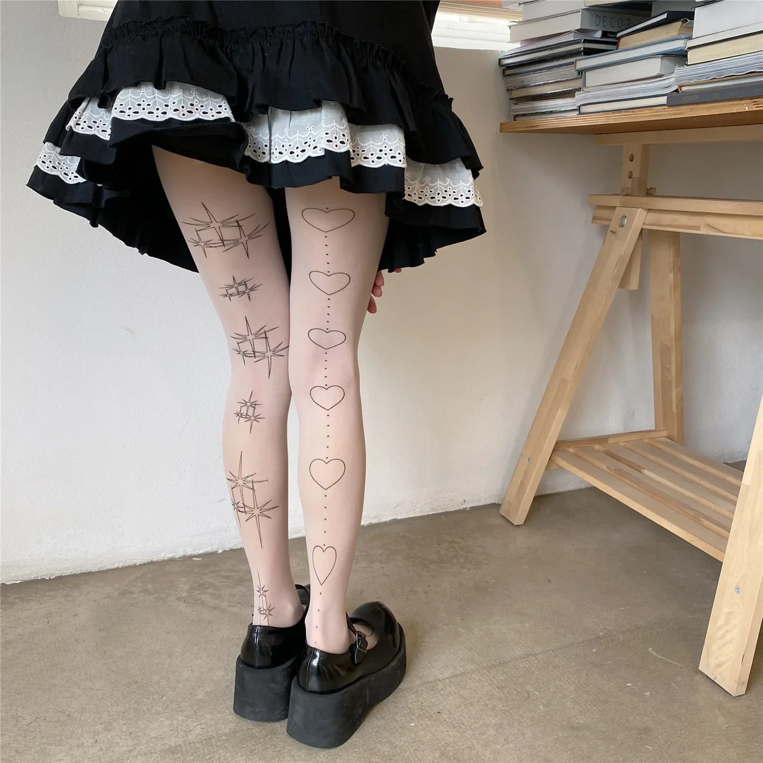 Японские колготки Kawaii Lolita Y2k, звездное сердце с принтом, татуировки, чулки до бедра, колготки для женщин, милые белые колготки для девочек, женские
Японские колготки Kawaii Lolita Y2k, звездное сердце с принтом, татуировки, чулки до бедра, колготки для женщин, милые белые колготки для девочек, женские