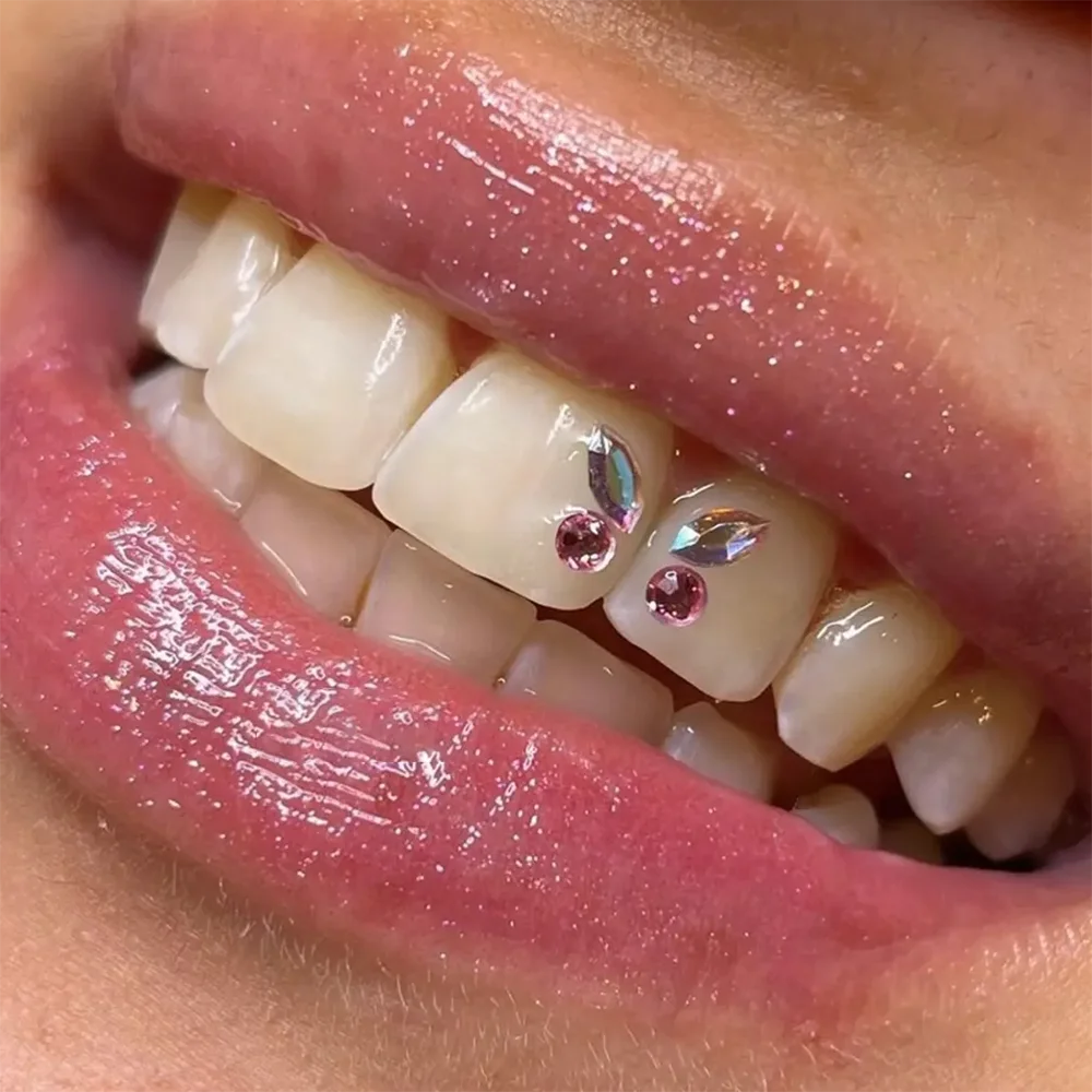 4Pcs/Box Dental Crystal Fashion Teeth Gems Beauty Diamond Tooth Jewelry Ornaments Butterfly Tooth Gems Teeth Jewelry Gem Decor
4Pcs/Box Dental Crystal Fashion Teeth Gems Beauty Diamond Tooth Jewelry Ornaments Butterfly Tooth Gems Teeth Jewelry Gem Decor