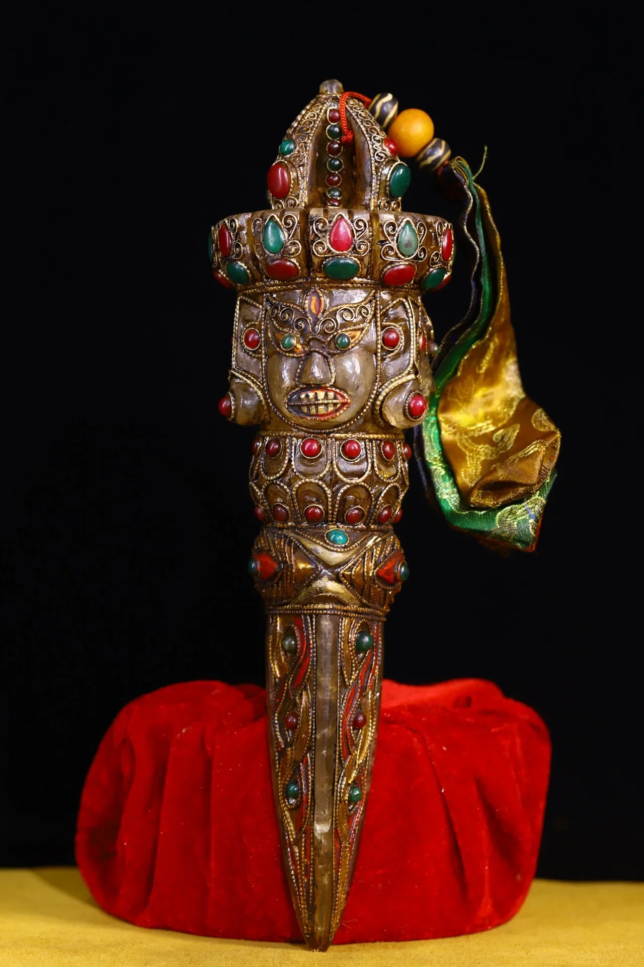 11"Tibetan Temple Collection Old Natural Crystal Mosaic Gem gZi Beads Mahakala Buddha Head Vajra Phurpa Amulet Worship Hall
11"Tibetan Temple Collection Old Natural Crystal Mosaic Gem gZi Beads Mahakala Buddha Head Vajra Phurpa Amulet Worship Hall