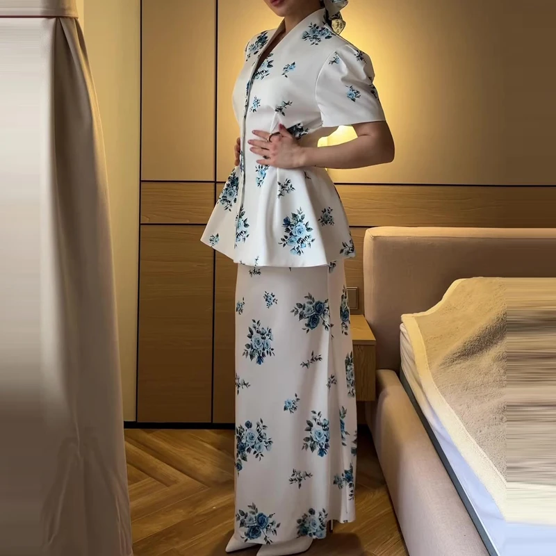 Summer Sexy Slim Outfits Stand Collar Printed Puff Short Sleeve Tops Skirts Matching Sets Elegant Temperament Lady Commute Sets
Summer Sexy Slim Outfits Stand Collar Printed Puff Short Sleeve Tops Skirts Matching Sets Elegant Temperament Lady Commute Sets