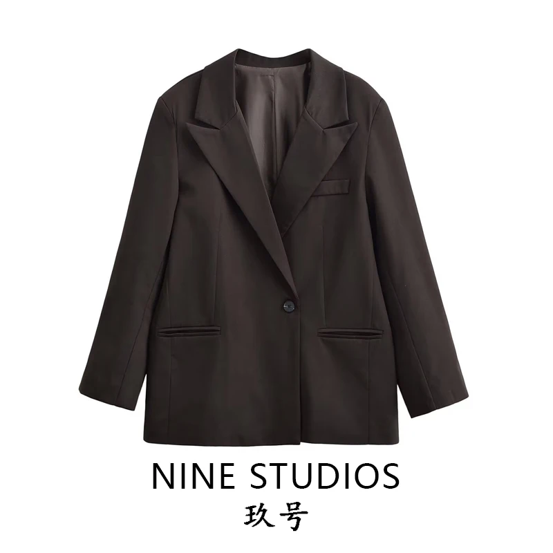 NINE ZAR Женский модный темно-коричневый повседневный свободный универсальный костюм Jaet с дизайном европейского Sle Long Sve из полиэстера
NINE ZAR Женский модный темно-коричневый повседневный свободный универсальный костюм Jaet с дизайном европейского Sle Long Sve из полиэстера