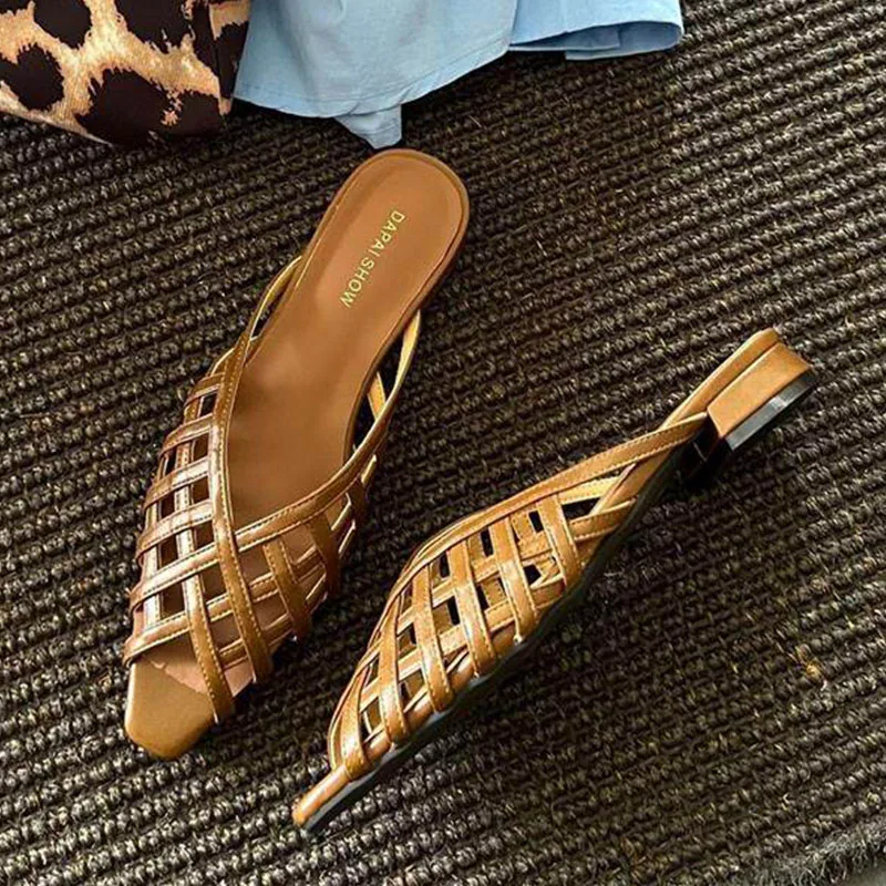 2026 Summer Women Sandals Slippers Brand Narrow Slingback Open Toe Flat Heels Shoes Slides Woman Sandalias Hollow Vintage Shoes
2026 Summer Women Sandals Slippers Brand Narrow Slingback Open Toe Flat Heels Shoes Slides Woman Sandalias Hollow Vintage Shoes