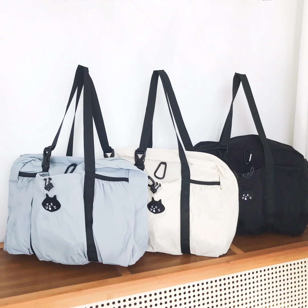 Nya японский Sle Surprise большая нейлоновая водонепроницаемая дорожная сумка Capaci, сумка через плечо, повседневная сумка-тоут для отдыха
Nya японский Sle Surprise большая нейлоновая водонепроницаемая дорожная сумка Capaci, сумка через плечо, повседневная сумка-тоут для отдыха