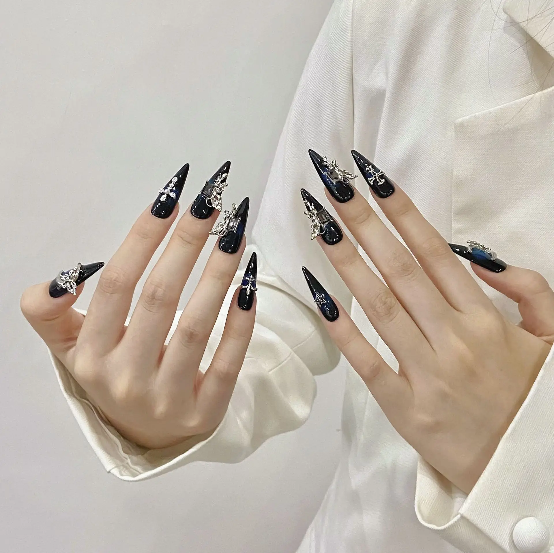 Pure handmade wear nail metal dark series Spice girls wear nail butterfly dark Gothic
Pure handmade wear nail metal dark series Spice girls wear nail butterfly dark Gothic
