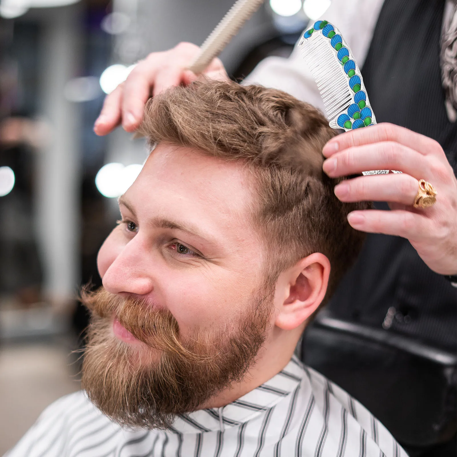 1Set Portable Handheld Mirror with Comb Household Mirrors for Girls Chic Design Comfortable Handle Easy to Carry
1Set Portable Handheld Mirror with Comb Household Mirrors for Girls Chic Design Comfortable Handle Easy to Carry