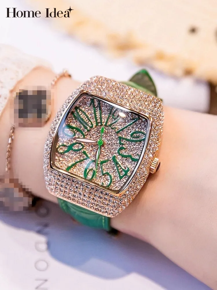 Офисные женские наручные часы с блестящими бриллиантами, дизайнерский кожаный ремешок с пряжкой, элегантные аксессуары для вечеринок, женские модные кварцевые часы
Офисные женские наручные часы с блестящими бриллиантами, дизайнерский кожаный ремешок с пряжкой, элегантные аксессуары для вечеринок, женские модные кварцевые часы