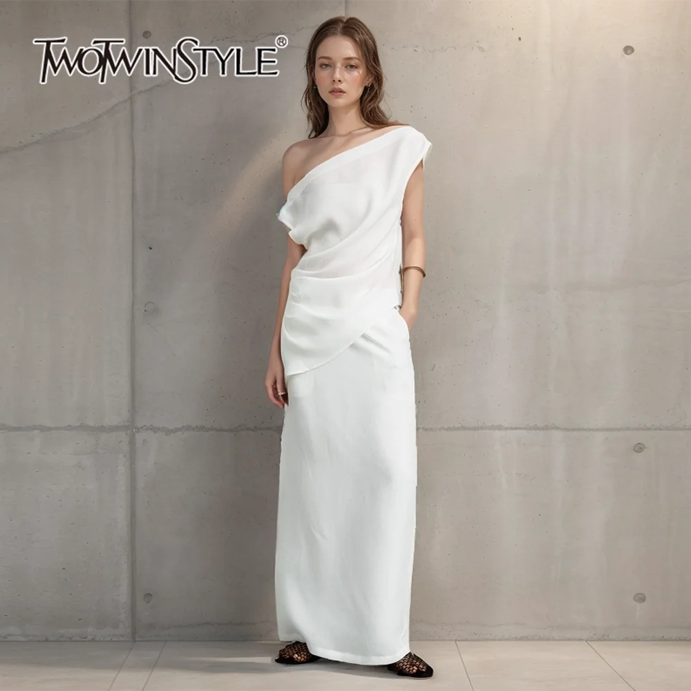 TWOTWINSTYLE Solid Patchwork Folds Elegant Minimalist Tops For Women Diagonal Collar Sleeveless Irregullar Vest Female Clothing
TWOTWINSTYLE Solid Patchwork Folds Elegant Minimalist Tops For Women Diagonal Collar Sleeveless Irregullar Vest Female Clothing