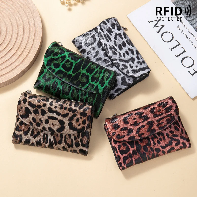 Western Leopard Print RDIF Blockig Cowhide Leather Women Wallet Fashion Large Capacity Card Holder Purse for Ladies
Western Leopard Print RDIF Blockig Cowhide Leather Women Wallet Fashion Large Capacity Card Holder Purse for Ladies