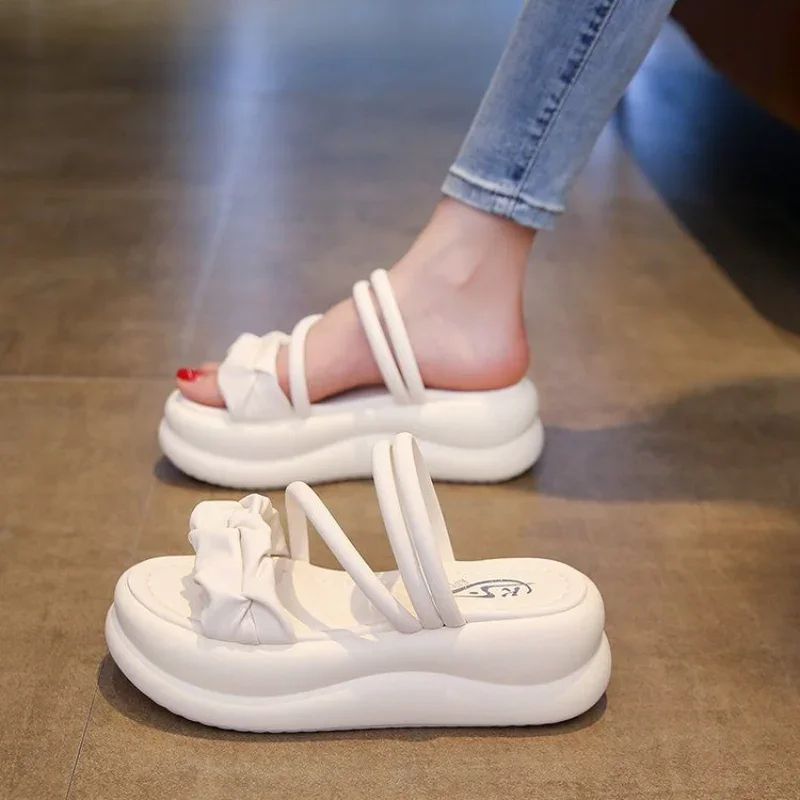 Platform Outdoor Casual Ladies Shoes Asian Size Shoe Wholesale 2025 Luxury Summer Offers Low Price Trending Pvc Women's Sandals
Platform Outdoor Casual Ladies Shoes Asian Size Shoe Wholesale 2025 Luxury Summer Offers Low Price Trending Pvc Women's Sandals