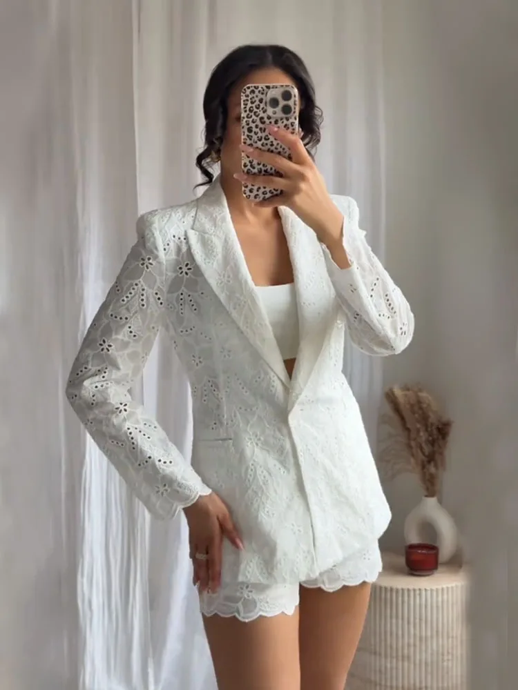 TRAFZA Women Fashion 2 Piece Set Lapel Long Sleeves Pocket Slingle Button Hollow Design Blazer+White Pocket Zipper Slim Shorts
TRAFZA Women Fashion 2 Piece Set Lapel Long Sleeves Pocket Slingle Button Hollow Design Blazer+White Pocket Zipper Slim Shorts