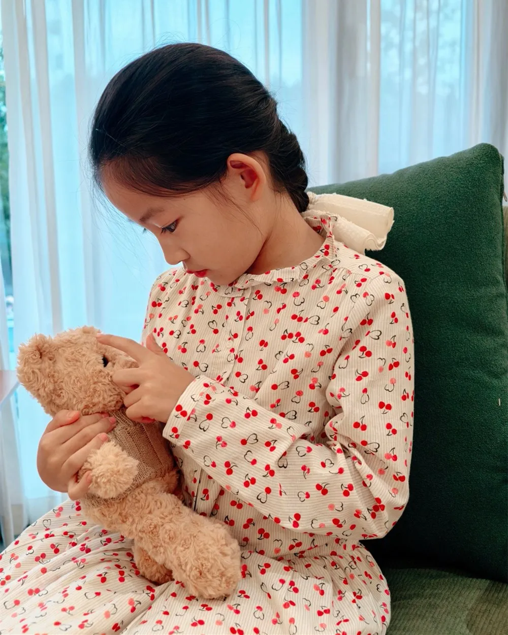 Autumn kids girls clothes baby dresses Cherry print girls' long sleeved dress Sweet French style dress 
Autumn kids girls clothes baby dresses Cherry print girls' long sleeved dress Sweet French style dress