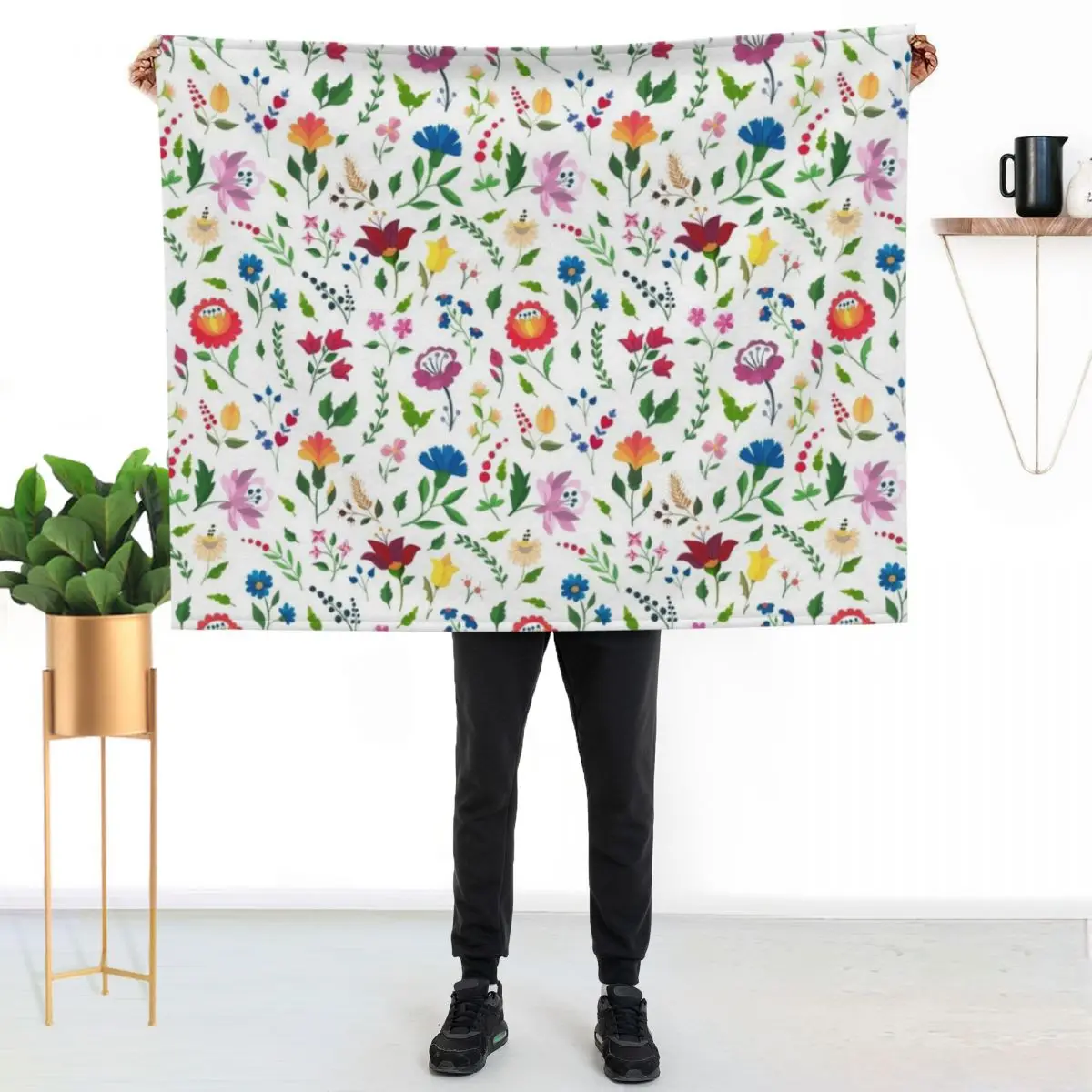 Hungarian folk art pattern Throw Blanket Breathable Lightweight Blanket for Adults Kids
Hungarian folk art pattern Throw Blanket Breathable Lightweight Blanket for Adults Kids