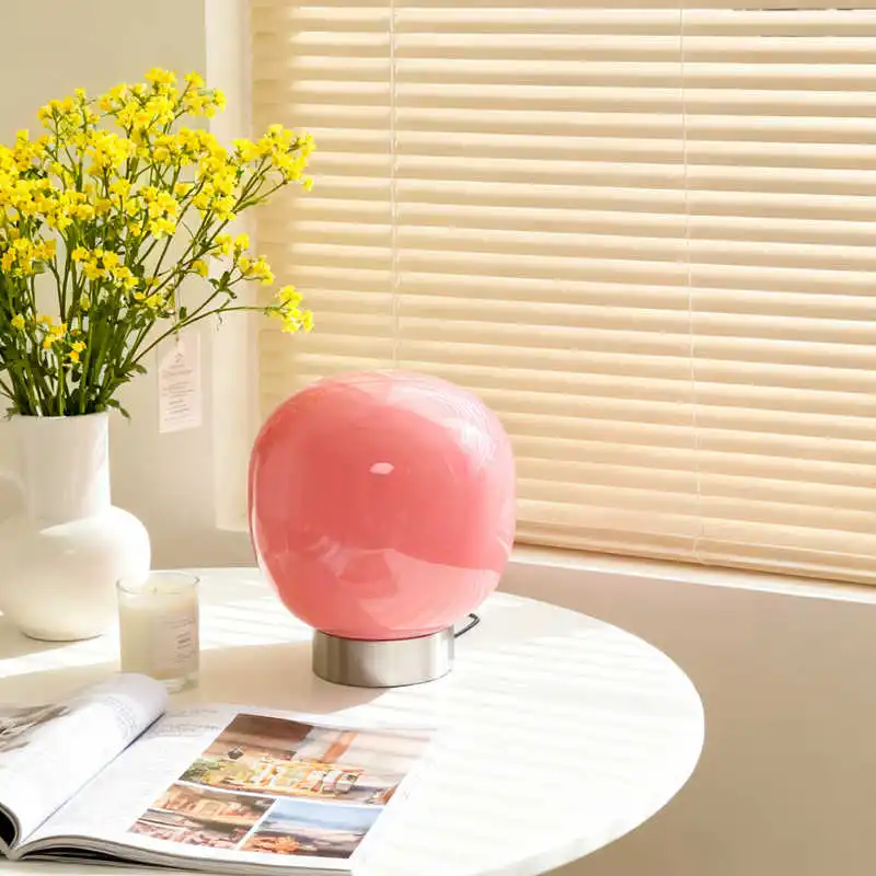 Creative Cube Sugar Cream-Style Table Lamp Bauhaus Ambient Night Light for Bedroom Bedside Guesthouse Decor Designer Lighting
Creative Cube Sugar Cream-Style Table Lamp Bauhaus Ambient Night Light for Bedroom Bedside Guesthouse Decor Designer Lighting