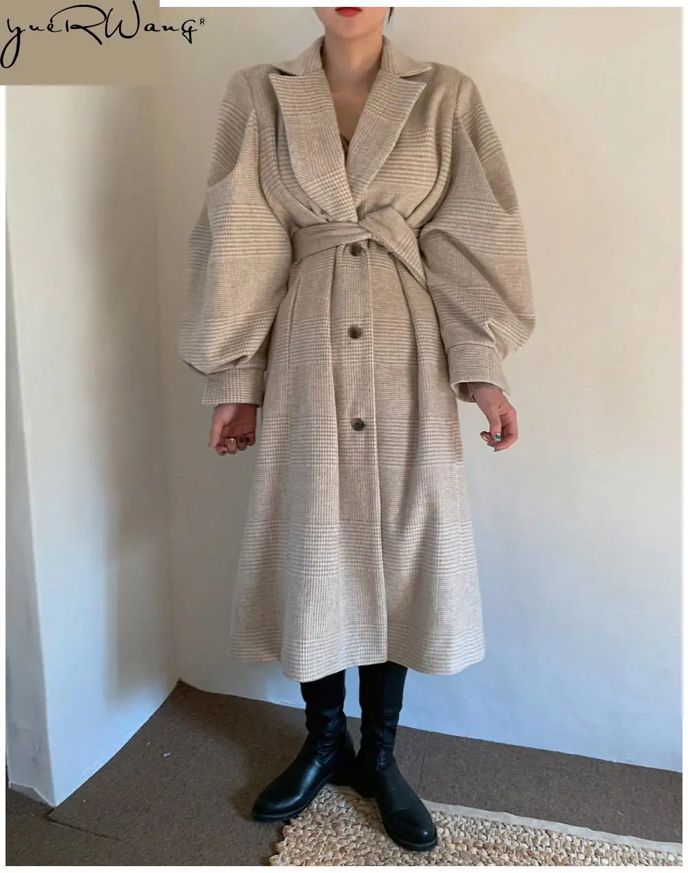 yuerwang Women Wool Coat Temperament Plaid Lace Up Black Winter Woolen Jacket All Match Loose Long Overcoat Autumn 2022 Fashion
yuerwang Women Wool Coat Temperament Plaid Lace Up Black Winter Woolen Jacket All Match Loose Long Overcoat Autumn 2022 Fashion