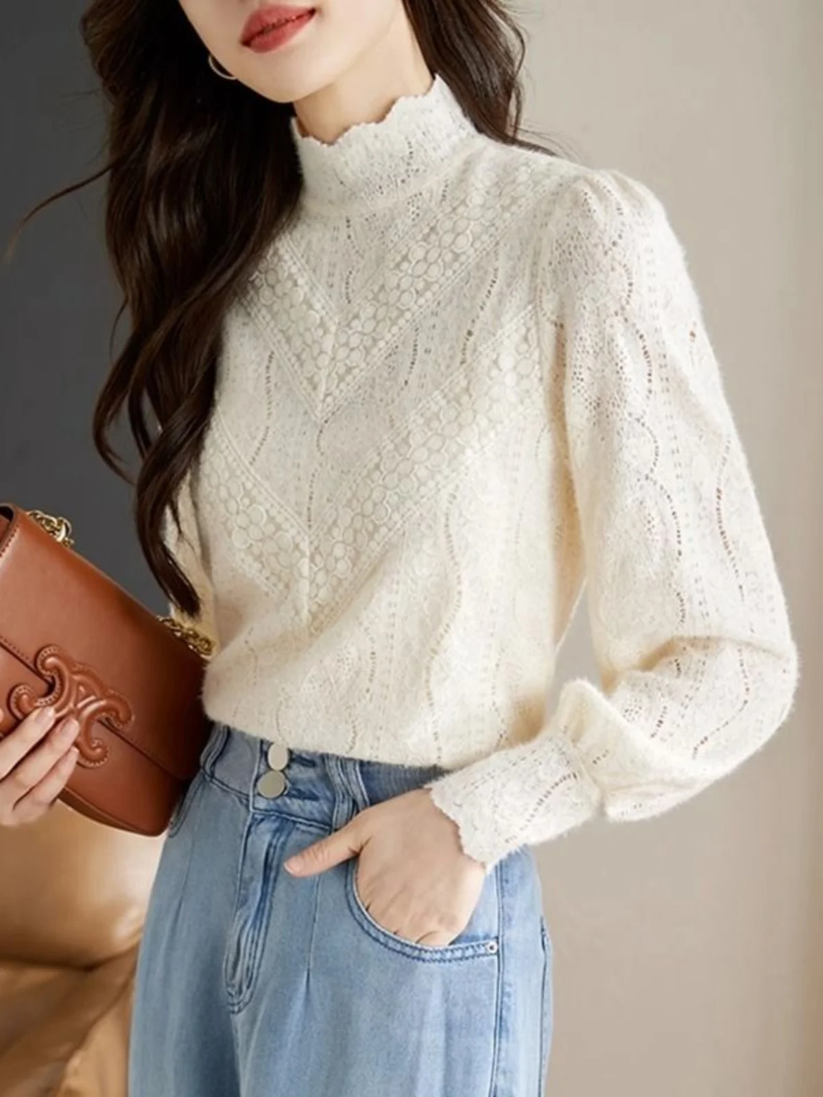Женская кружевная базовая кофта с высоким воротником, красивая, с коротким рукавом, Cleanfit, осень-зима, новинка
Женская кружевная базовая кофта с высоким воротником, красивая, с коротким рукавом, Cleanfit, осень-зима, новинка