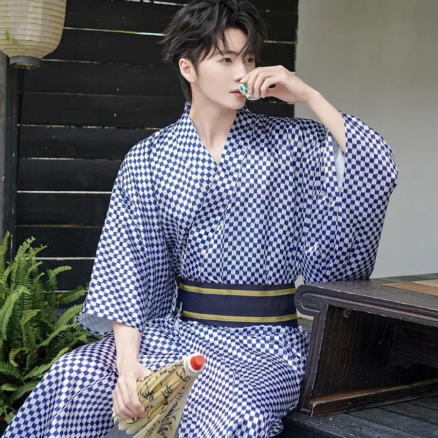 Мужское кимоно из атласа в японском стиле, униформа самурая для мальчиков, косплей, юката, купальный халат, кимоно Hekoobi, домашняя одежда, длинное платье с поясом 
Мужское кимоно из атласа в японском стиле, униформа самурая для мальчиков, косплей, юката, купальный халат, кимоно Hekoobi, домашняя одежда, длинное платье с поясом