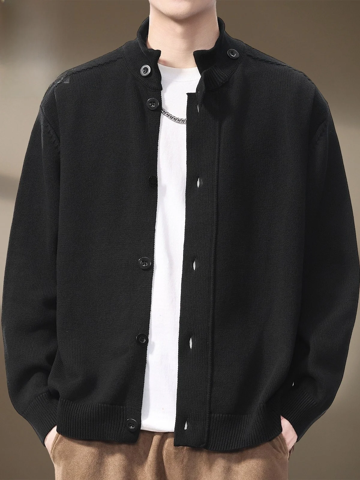 Мужской вязаный кардиган с воротником-стойкой, осенняя новинка, простой американский стиль, свитер-жакет, молодежный, повседневный, хлопковый
Мужской вязаный кардиган с воротником-стойкой, осенняя новинка, простой американский стиль, свитер-жакет, молодежный, повседневный, хлопковый