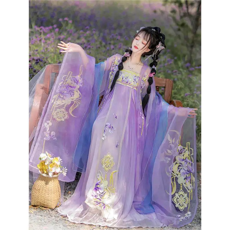 2025 new Hanfu women's Tang-made ancient clothing, purple super fairy embroidered big-sleeved shirt, ancient style chest-length
2025 new Hanfu women's Tang-made ancient clothing, purple super fairy embroidered big-sleeved shirt, ancient style chest-length