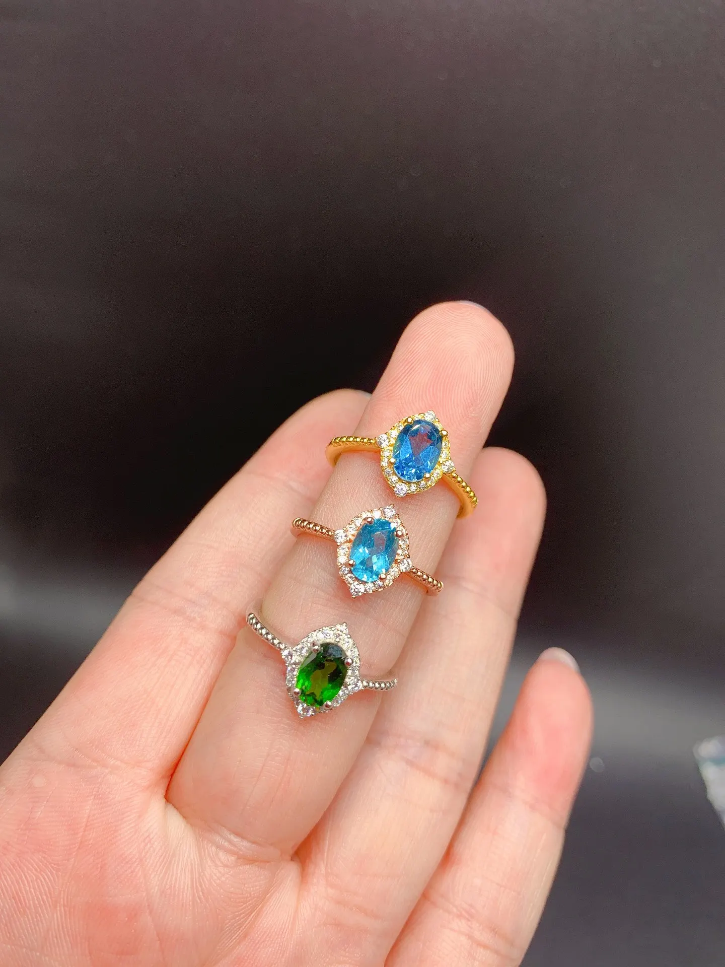 925 Silver Blue Topaz green Diopside Ring Diamond Ring Female Princess Fashion wedding Bridal Jewelry
925 Silver Blue Topaz green Diopside Ring Diamond Ring Female Princess Fashion wedding Bridal Jewelry