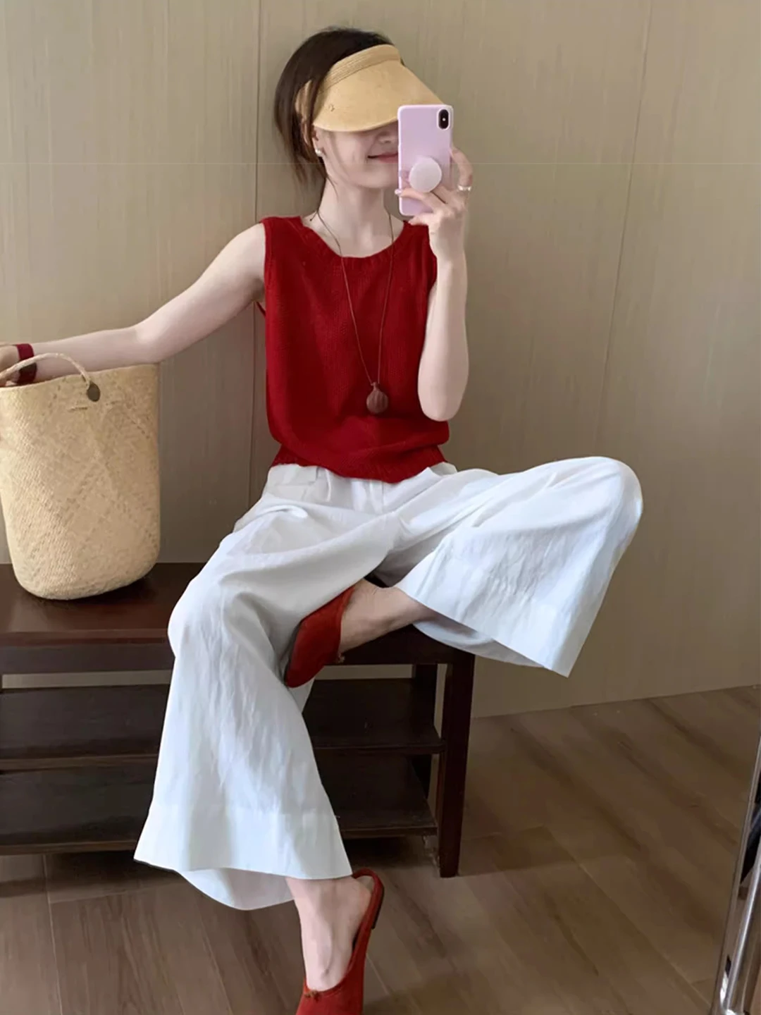 Summer Casual Knitted Sleeveless Top And Wide Leg Pants Set plus Size Fashionable Korean Style for plus Size Women
Summer Casual Knitted Sleeveless Top And Wide Leg Pants Set plus Size Fashionable Korean Style for plus Size Women
