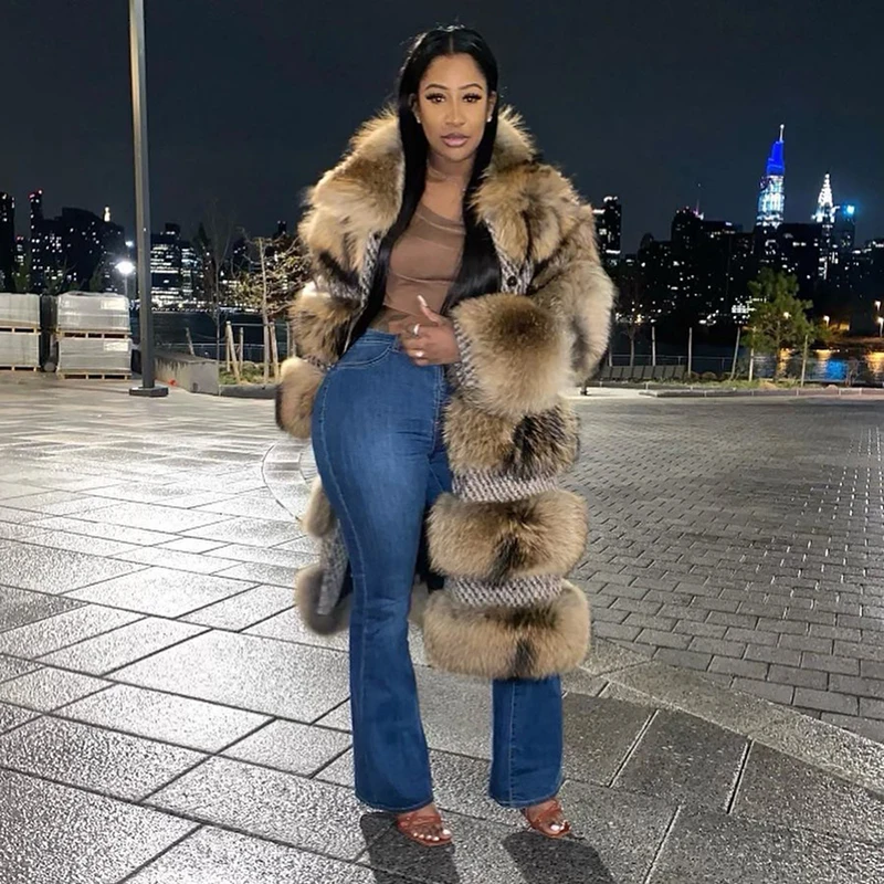 Genuine Patchwork Raccoon Dog Fur Coat Women High Street Vintage Outertwear 2022 New Warm Luxury Real Fur Jacket Female
Genuine Patchwork Raccoon Dog Fur Coat Women High Street Vintage Outertwear 2022 New Warm Luxury Real Fur Jacket Female