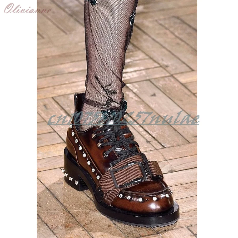 New Design Front Buckle Belt Strap Men Shoes Lace-up Round Rivet Pointed Toe Gentleman Party Casual 2025 Autumn Zapatillas Mujer
New Design Front Buckle Belt Strap Men Shoes Lace-up Round Rivet Pointed Toe Gentleman Party Casual 2025 Autumn Zapatillas Mujer