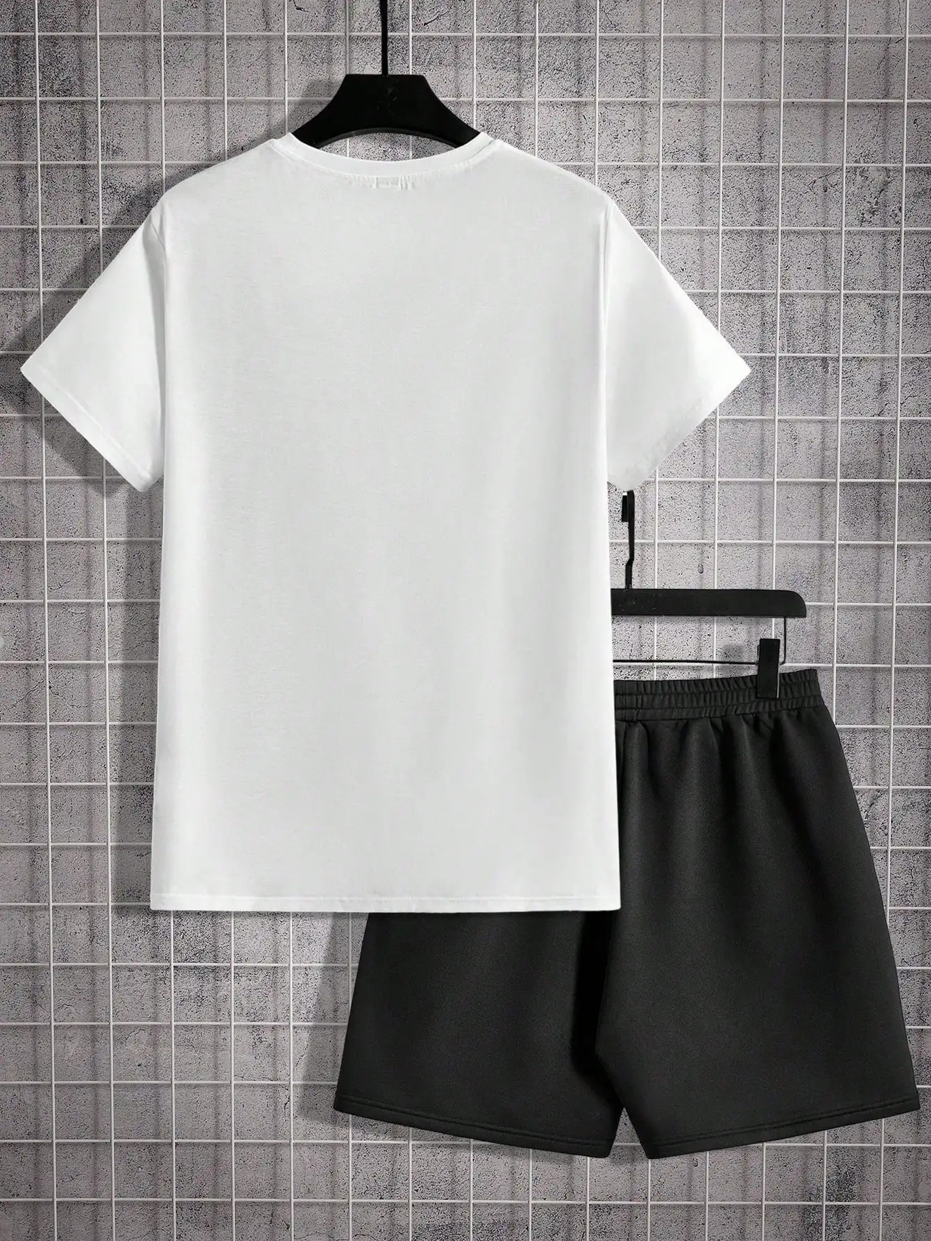 2025 Fashion crewneck casual fashion T-shirt + jogging shorts two-piece summer breathable fitness basketball sports suit
2025 Fashion crewneck casual fashion T-shirt + jogging shorts two-piece summer breathable fitness basketball sports suit
