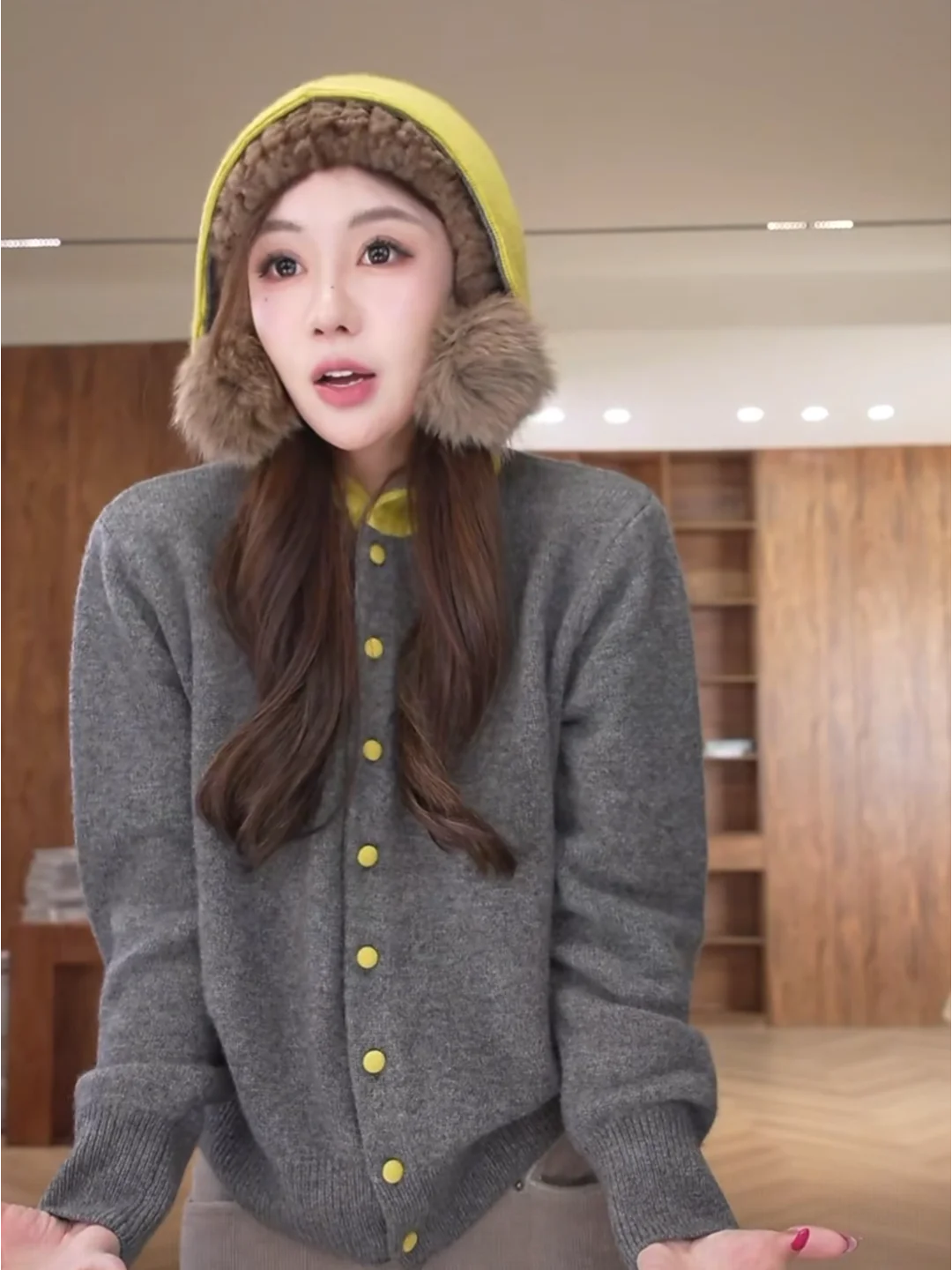 Luton Fall Winter Anti-Aging Color Blo Design Woolen Coat Women's Hooded Versatile Luxury Outerwear Straight Cut Long Sve
Luton Fall Winter Anti-Aging Color Blo Design Woolen Coat Women's Hooded Versatile Luxury Outerwear Straight Cut Long Sve