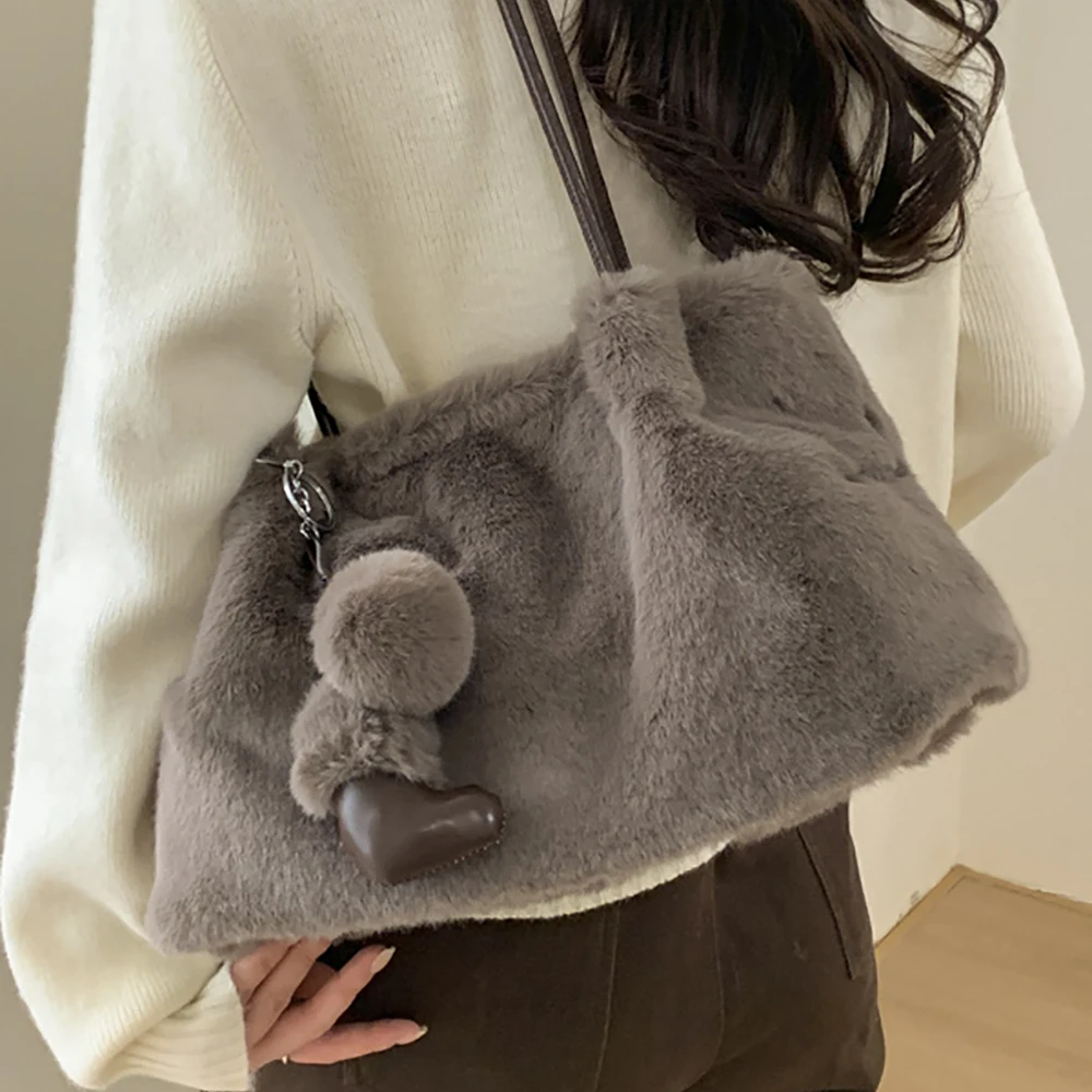 Зимняя женская плюшевая сумка-тоут с пряжкой большой емкости, универсальные мягкие сумки на одно плечо, универсальные сумки для покупок под мышками
Зимняя женская плюшевая сумка-тоут с пряжкой большой емкости, универсальные мягкие сумки на одно плечо, универсальные сумки для покупок под мышками