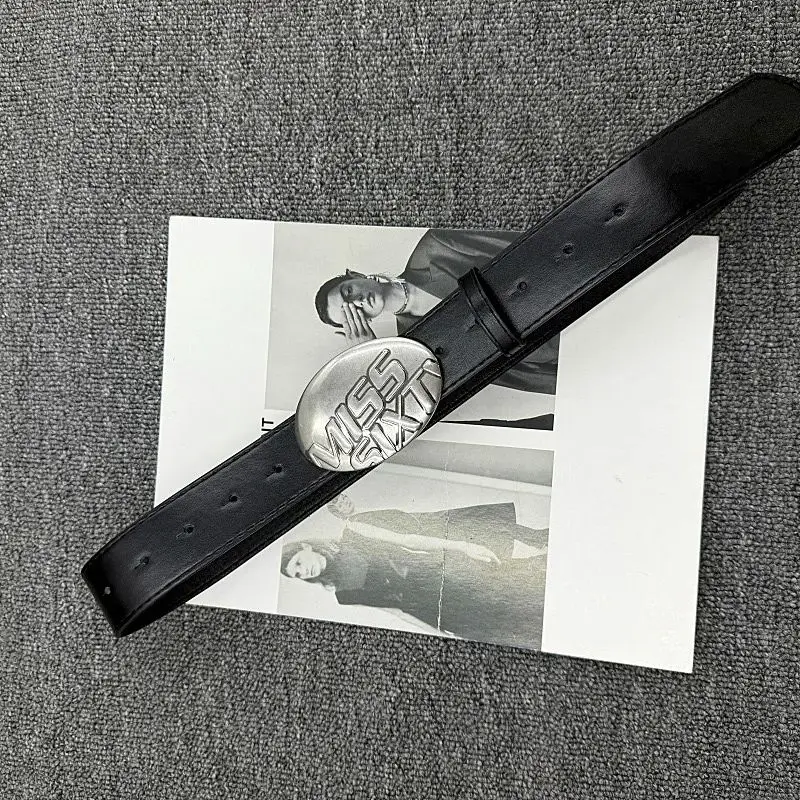 Gothic Y2K Women Men Belts Goth Ladies Hip hop Punk Rivet Skeleton Print Waist Belt Jeans Waistband
Gothic Y2K Women Men Belts Goth Ladies Hip hop Punk Rivet Skeleton Print Waist Belt Jeans Waistband
