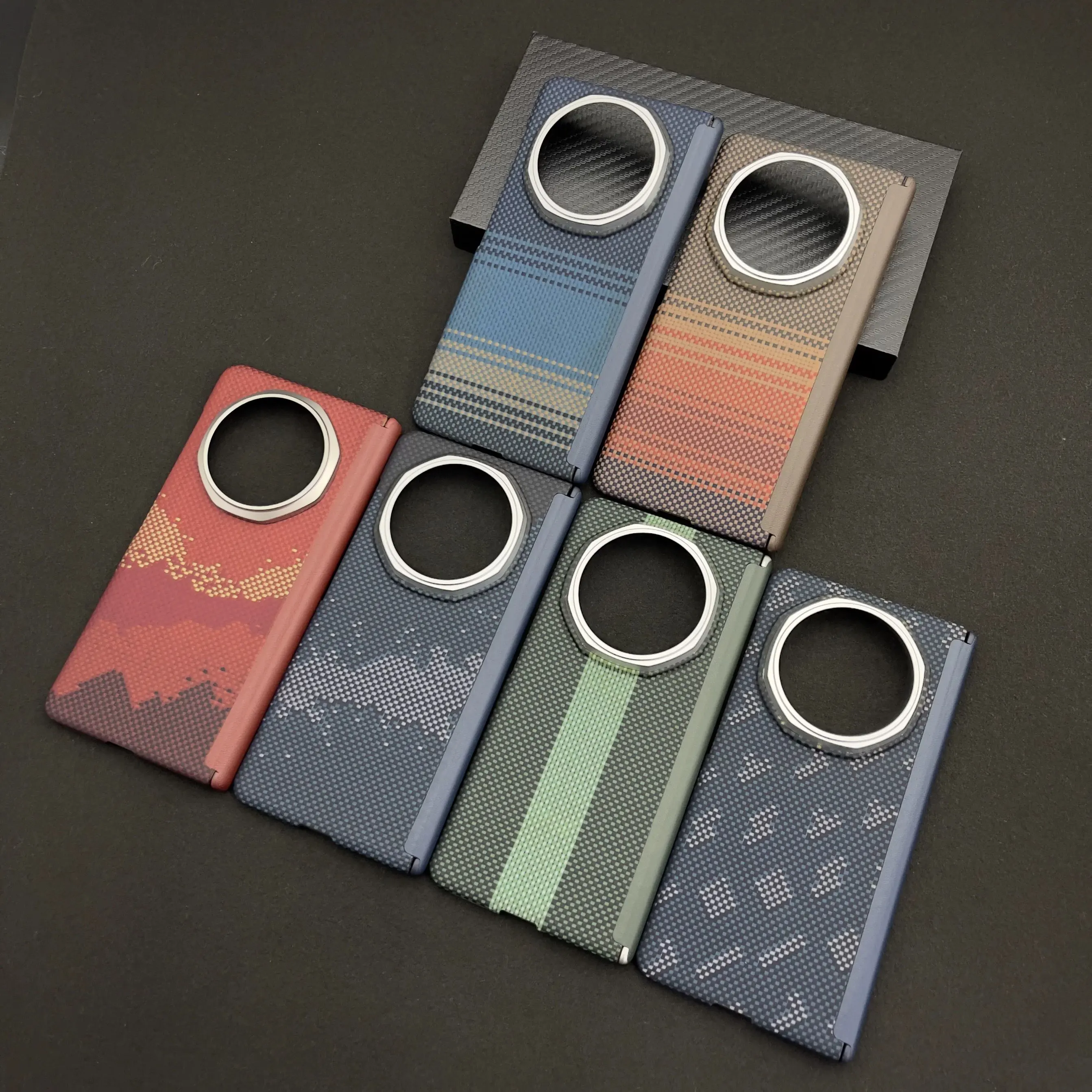 Suitable for Honor Magic V5 phone case, Kevlar aramid fiber carbon fiber protective cover, full-body magnetic attachment
Suitable for Honor Magic V5 phone case, Kevlar aramid fiber carbon fiber protective cover, full-body magnetic attachment
