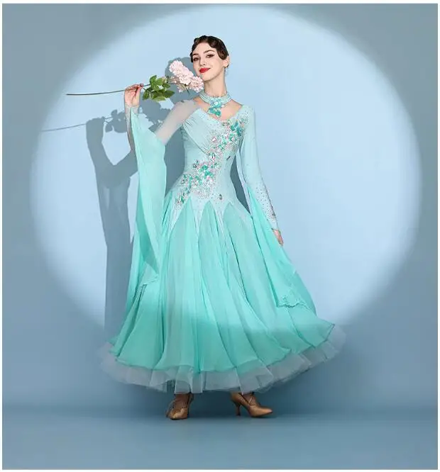 New Diamond Studded Modern Dance Dresses for 2024, National Standard Rhinestone Waltz Costumes, Swing Dresses
New Diamond Studded Modern Dance Dresses for 2024, National Standard Rhinestone Waltz Costumes, Swing Dresses