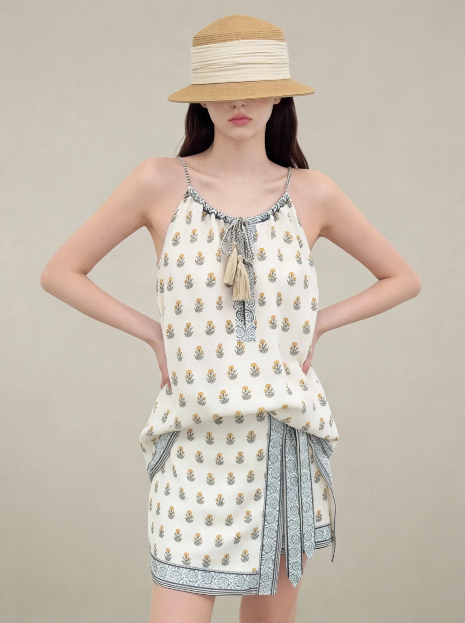 Vacation Style Fringed Drawstring Halter Dress Set Women's 2026 Super Popular Korean Summer Fashion One Whole Set Ensemble
Vacation Style Fringed Drawstring Halter Dress Set Women's 2026 Super Popular Korean Summer Fashion One Whole Set Ensemble