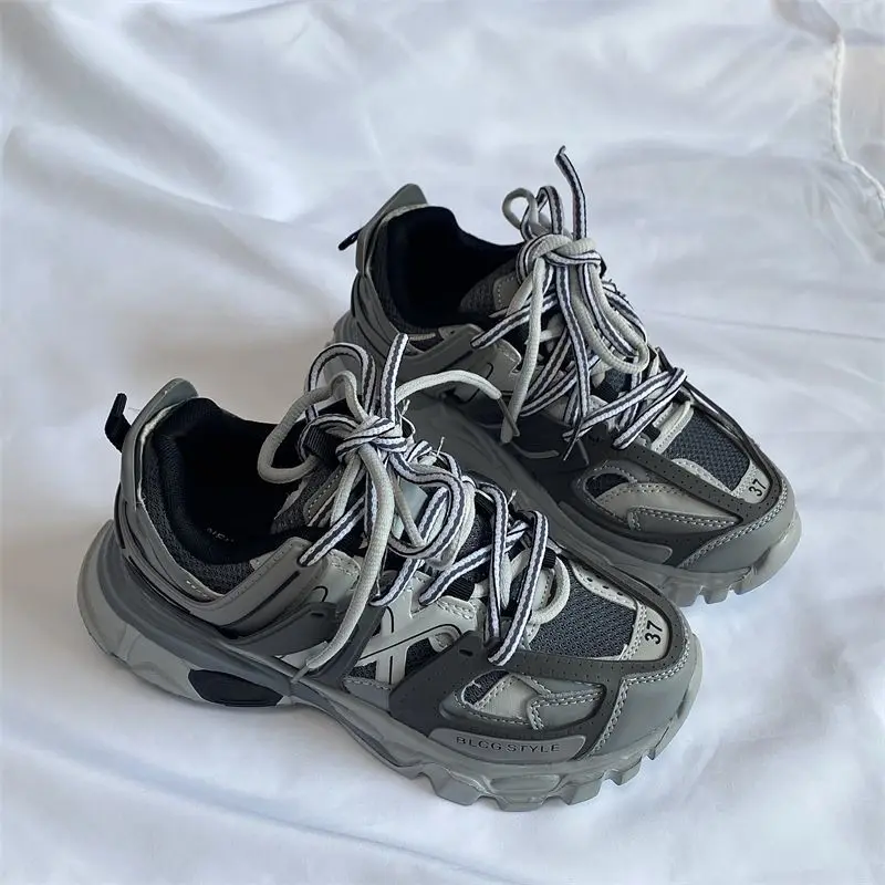Brand Design Gray Chunky Sneakers Unisex Fashion New Men's Dad Shoes Trendy Casual for Girls And Boys Sports Shoes For Women
Brand Design Gray Chunky Sneakers Unisex Fashion New Men's Dad Shoes Trendy Casual for Girls And Boys Sports Shoes For Women