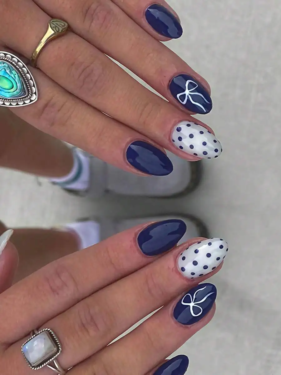 24pcs/Set Minimalist Style Medium Oval Nail Stickers, Unique Sweet Retro Leopard Brown Pattern Design, Suitable For Girls And Wo
24pcs/Set Minimalist Style Medium Oval Nail Stickers, Unique Sweet Retro Leopard Brown Pattern Design, Suitable For Girls And Wo