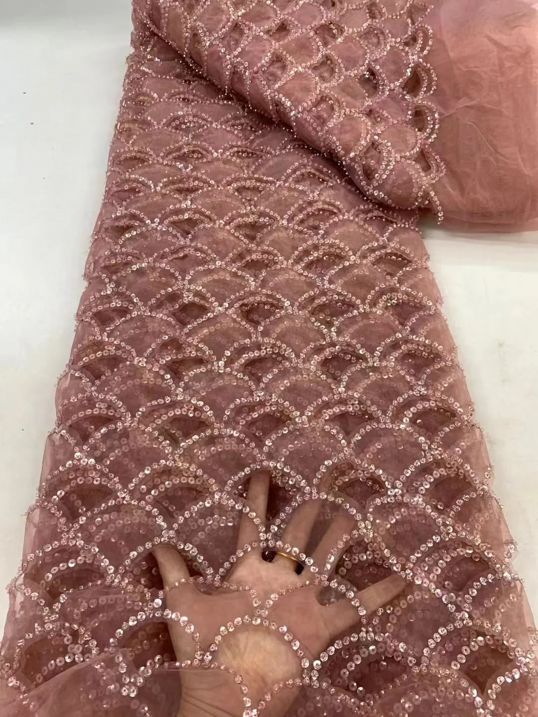 2024 High Quality African French Handmade Beaded Lace Fabric Sewing Sequins Embroidery Nigeria Net Lace Fabric For Women Wedding
2024 High Quality African French Handmade Beaded Lace Fabric Sewing Sequins Embroidery Nigeria Net Lace Fabric For Women Wedding
