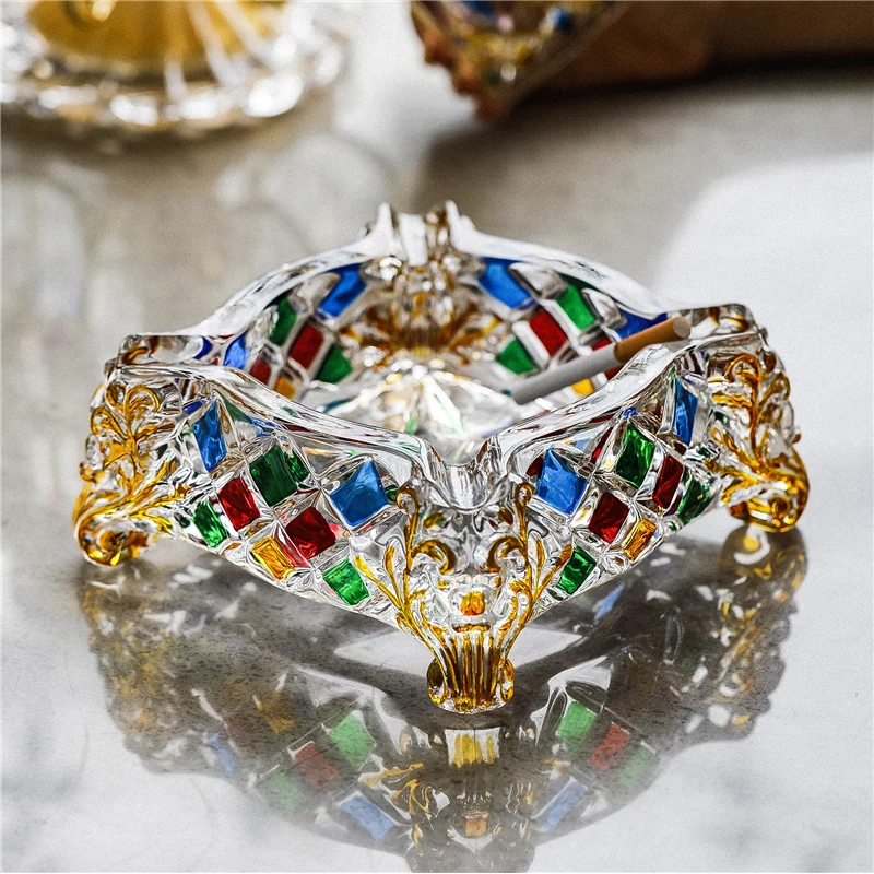 Nordic Hand-Painted Ashtray Crystal Glass Home Decorations Living Room Office Cigar Ashtray Transparent Tracing Gold Ornaments
Nordic Hand-Painted Ashtray Crystal Glass Home Decorations Living Room Office Cigar Ashtray Transparent Tracing Gold Ornaments