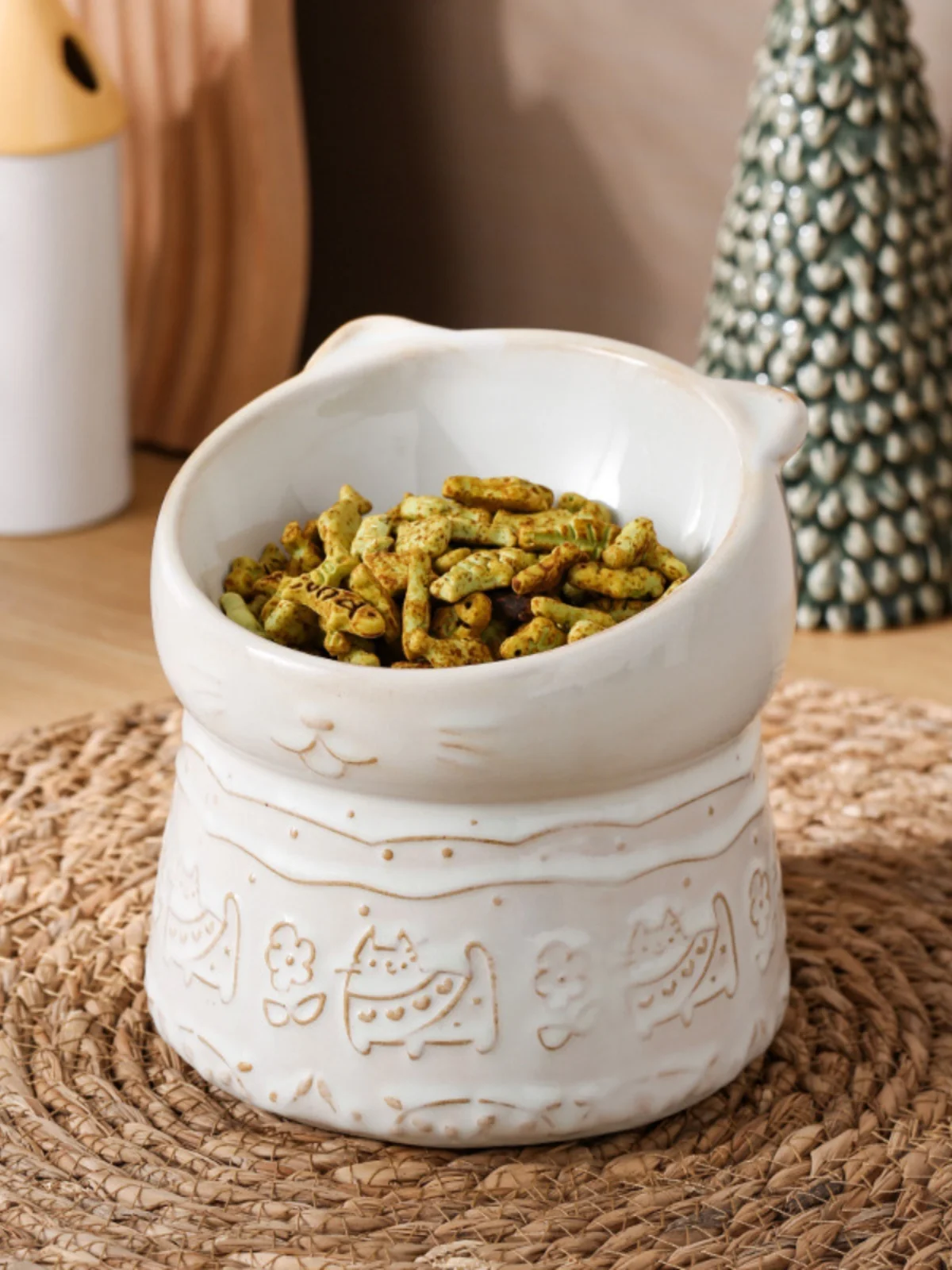 Japanese Style Ceramic Bowl High Legged Slope Mouth Slow Eating Dog Bowl Prevent Black Chin Neck Protection Food Basin
Japanese Style Ceramic Bowl High Legged Slope Mouth Slow Eating Dog Bowl Prevent Black Chin Neck Protection Food Basin