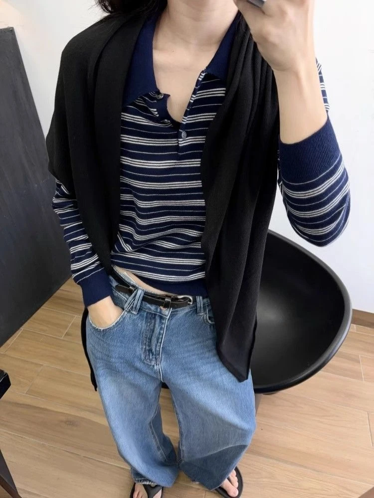 Premium Winter Knit Sweater with Vintage Stripe Polo Collar Button Up Half Placket Design for Women's Slimming Long Sleeve
Premium Winter Knit Sweater with Vintage Stripe Polo Collar Button Up Half Placket Design for Women's Slimming Long Sleeve