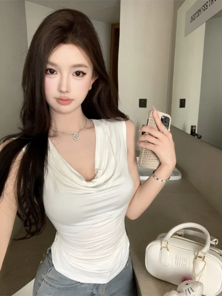 Korean Style Women's Sleeveless Vest Summer New Pure Desire Atmosphere Simple Versatile Outerwear Small Audience
Korean Style Women's Sleeveless Vest Summer New Pure Desire Atmosphere Simple Versatile Outerwear Small Audience
